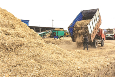 秸稈回收助力鄉(xiāng)村發(fā)展